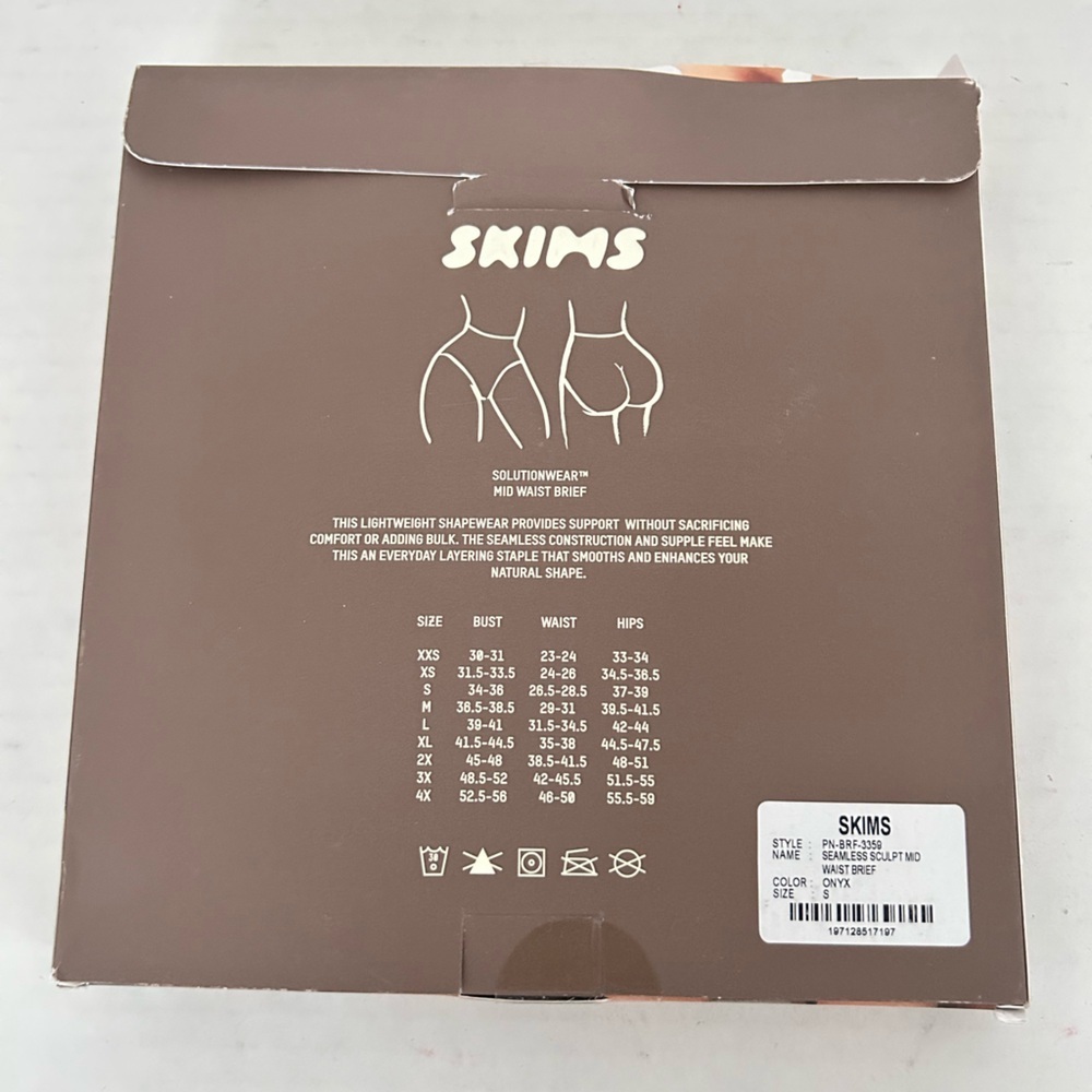Skims | Seamless Sculpt Mid Waist Brief Onyx Size S Strong Compression Black - Picture 9 of 12